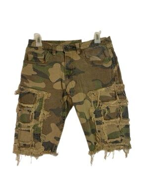 Evolution in Design Camo Distressed Cargo Shorts 29” waist